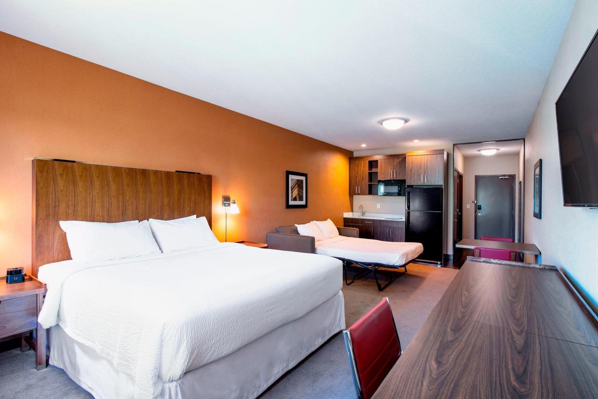โฟร์พอยต์ บาย เชอราตัน แกรนด์ แพรรี Hotel แกรนด์แพร์รี ภายนอก รูปภาพ